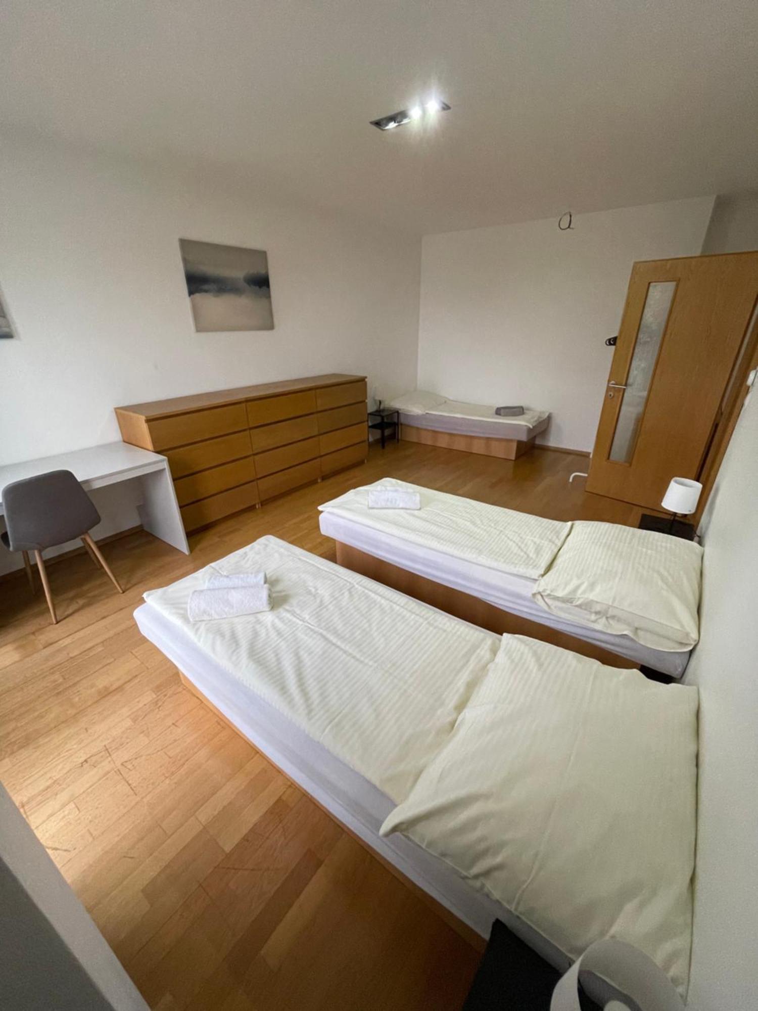 Jd Apartment Liptovský Mikuláš Buitenkant foto